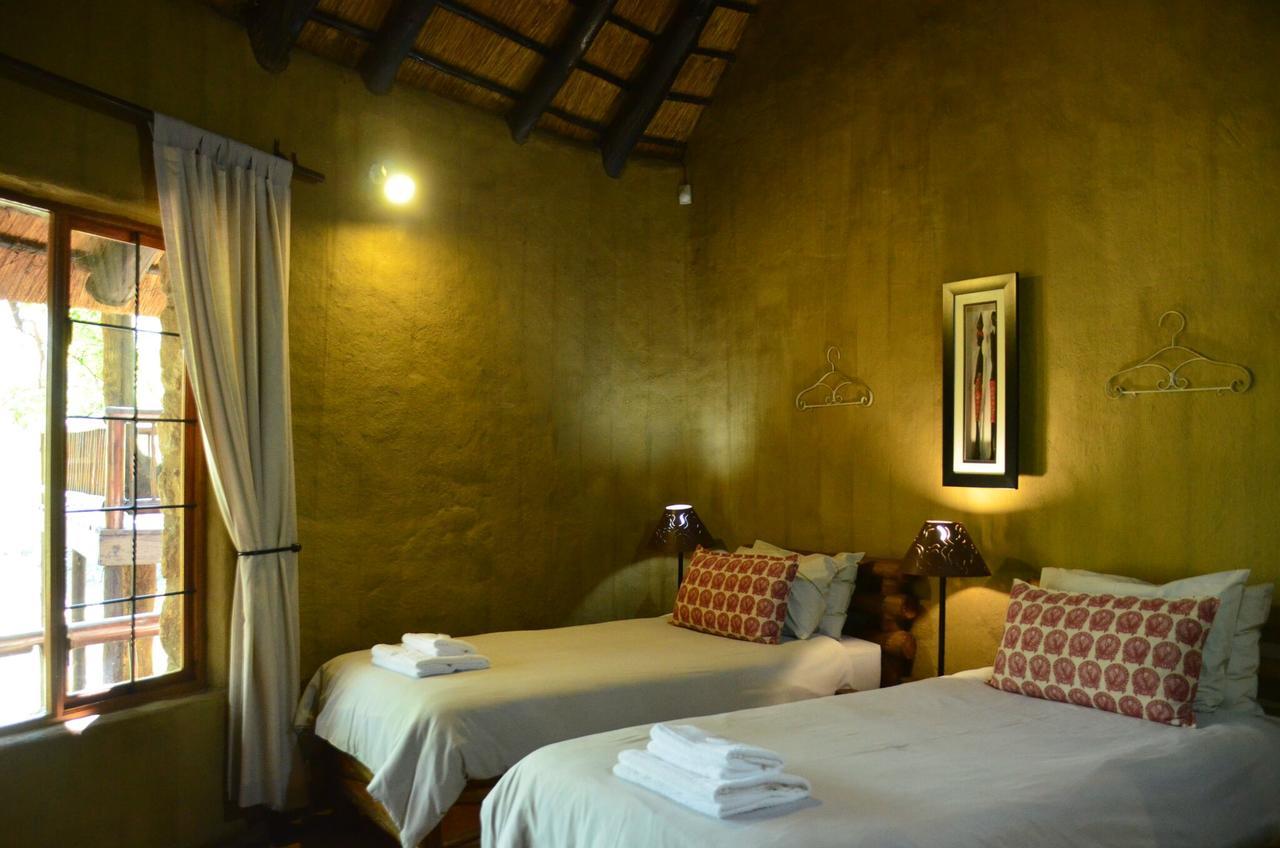 Moholoholo Ya Mati Guest House Kampersrus AH Eksteriør bilde