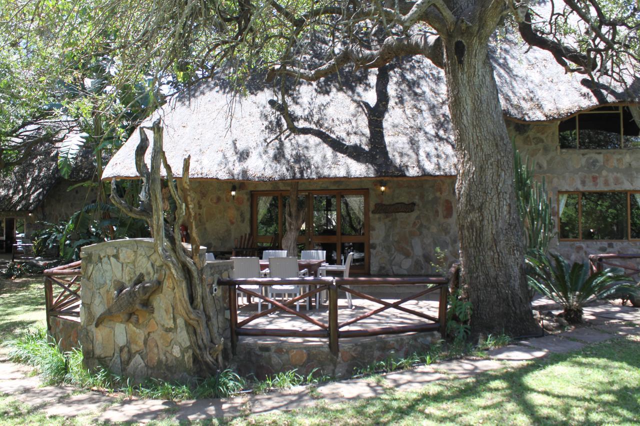 Moholoholo Ya Mati Guest House Kampersrus AH Eksteriør bilde