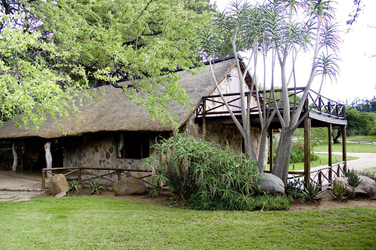 Moholoholo Ya Mati Guest House Kampersrus AH Eksteriør bilde