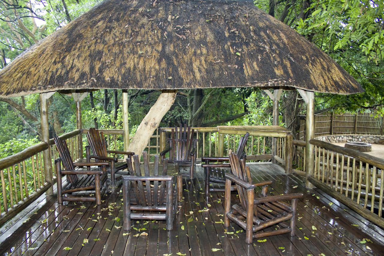 Moholoholo Ya Mati Guest House Kampersrus AH Eksteriør bilde