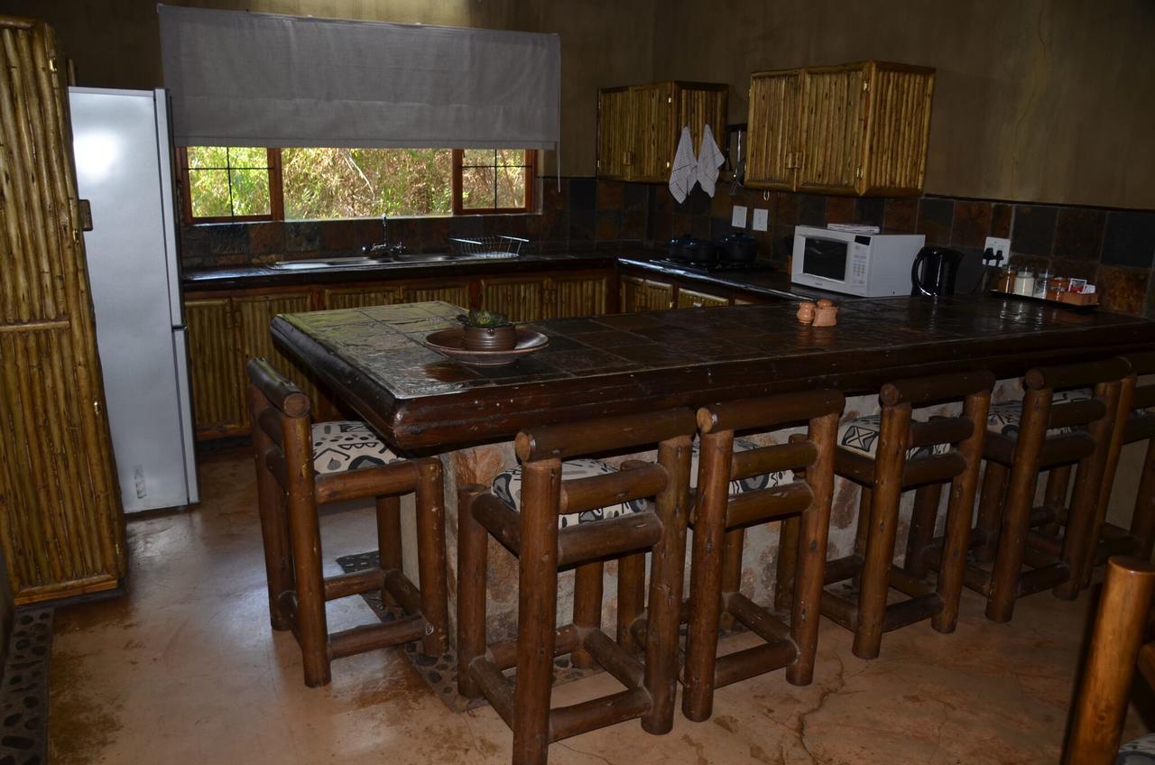 Moholoholo Ya Mati Guest House Kampersrus AH Eksteriør bilde