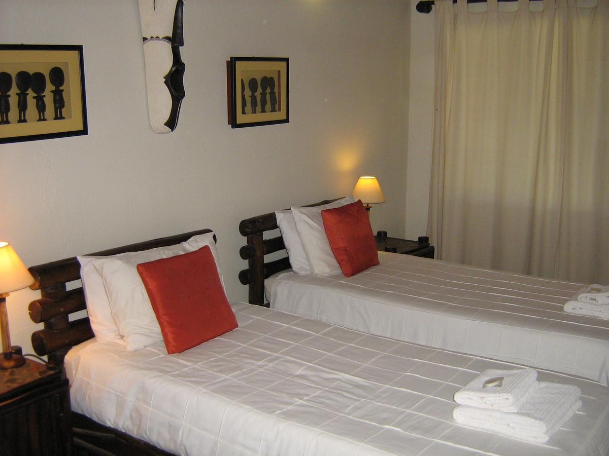 Moholoholo Ya Mati Guest House Kampersrus AH Eksteriør bilde