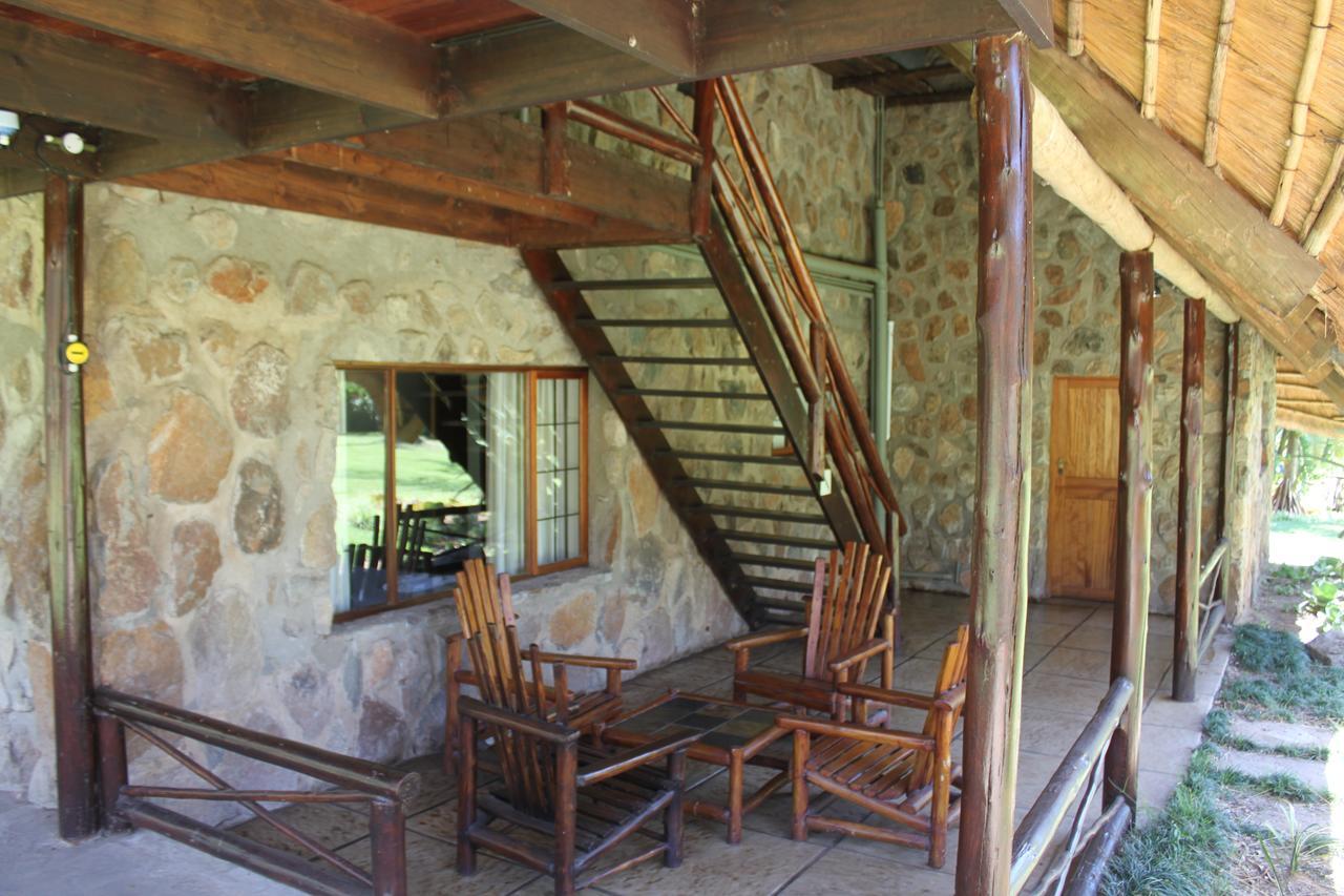 Moholoholo Ya Mati Guest House Kampersrus AH Eksteriør bilde