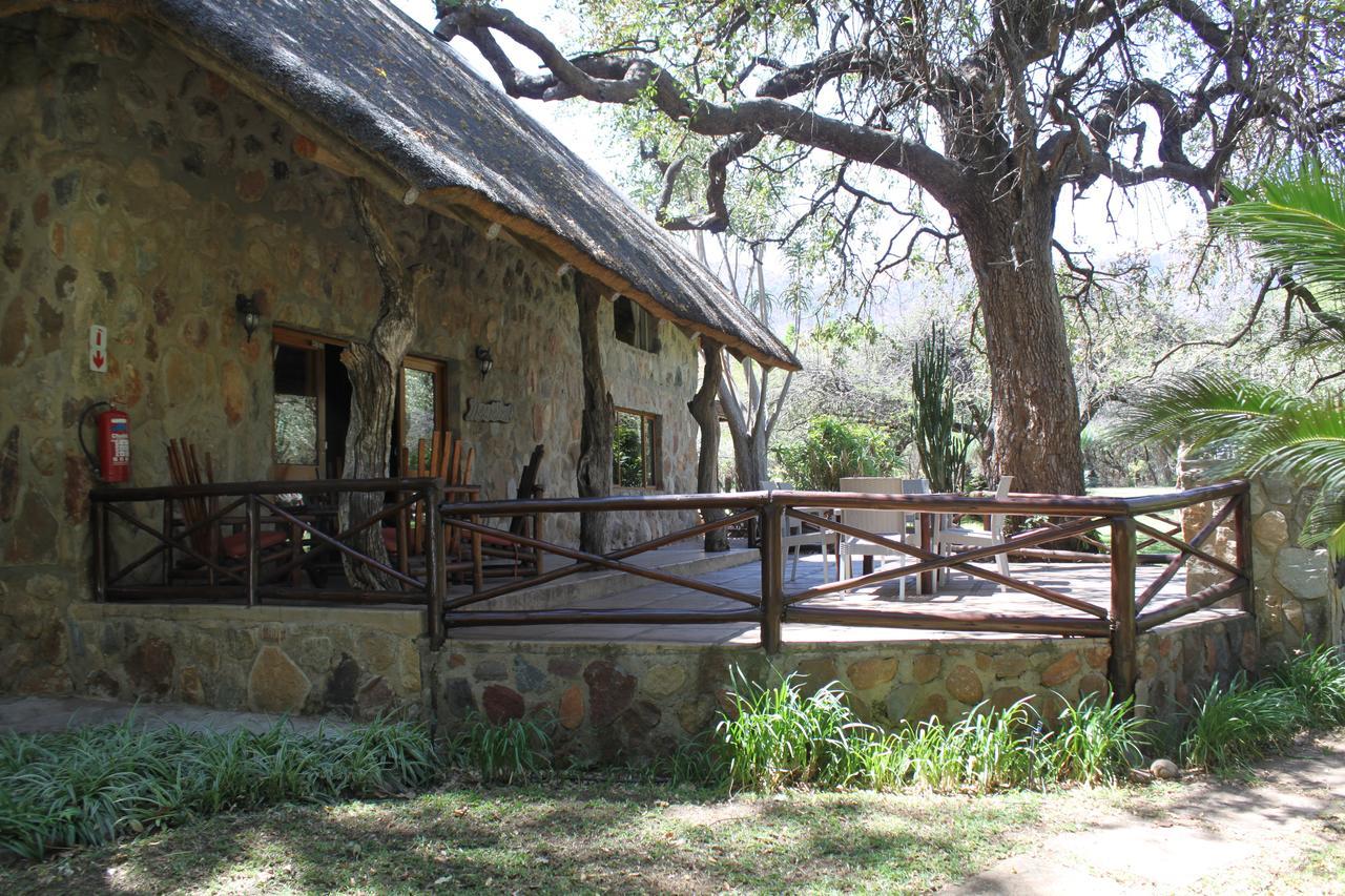 Moholoholo Ya Mati Guest House Kampersrus AH Eksteriør bilde