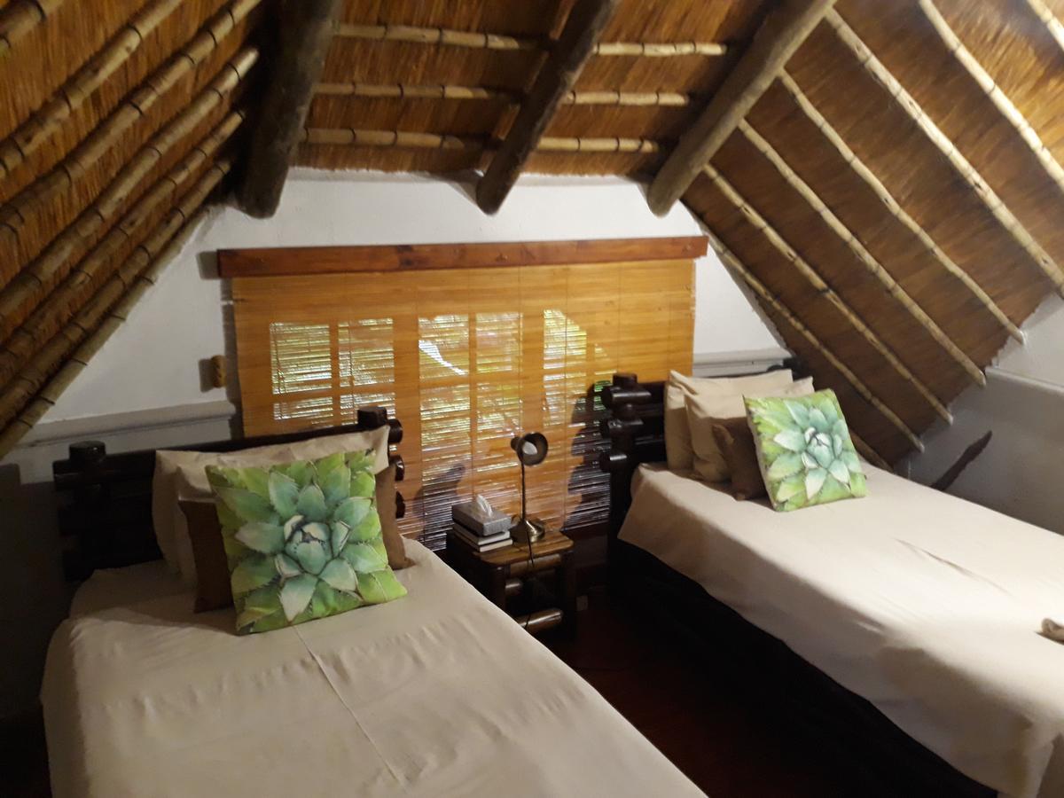 Moholoholo Ya Mati Guest House Kampersrus AH Eksteriør bilde