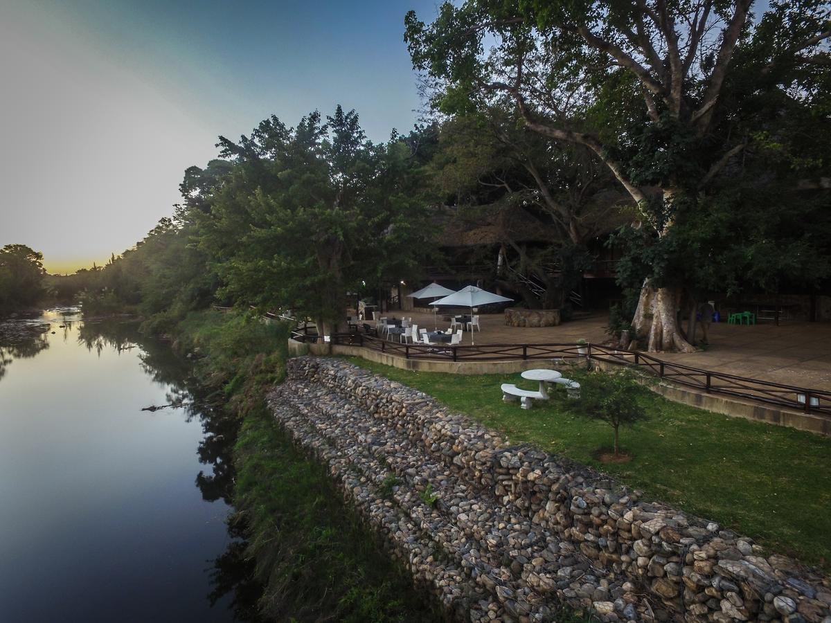 Moholoholo Ya Mati Guest House Kampersrus AH Eksteriør bilde